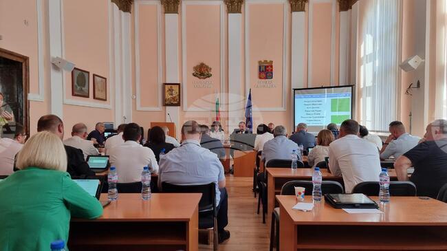 Общинските съветници в Кюстендил приеха вътрешни компенсирани промени по бюджета и промениха две общински наредби