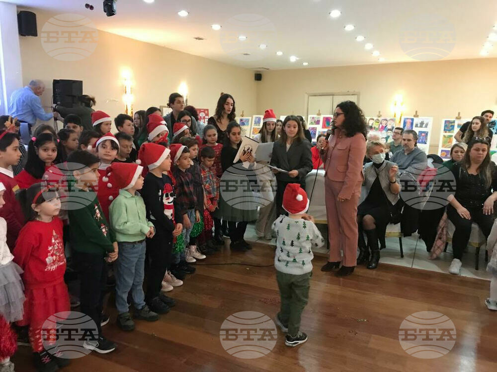 Bulgarian Community in Istanbul Celebrates Christmas