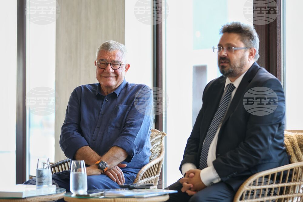 Ахелой - списание ЛИК на английски език - представяне