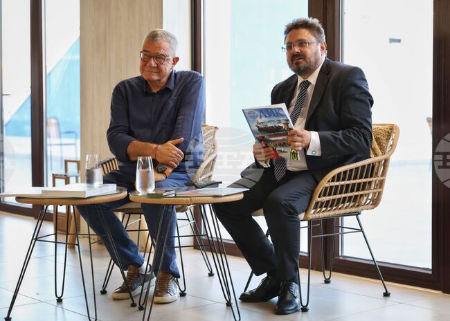  Ахелой - списание ЛИК на английски език - представяне