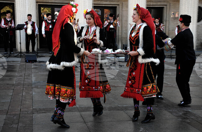Бургас - коледен концерт на ансамбъл Странджа