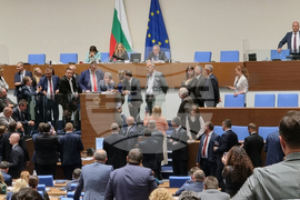 Народно събрание - заседание - Делян Пеевски - Тошко Йорданов 