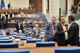 Народно събрание - заседание - Станислав Балабанов - Даниел Лорер