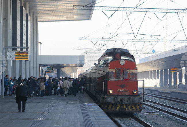 Cameras to Monitor All Railcars, Railway Stations within Six Months to Improve Safety 