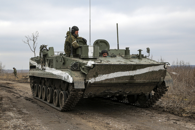 Болници в украинския град Николаев бяха подложени на обстрел, съобщи кореспондент на Франс прес