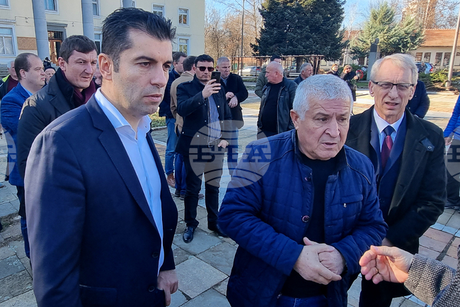 Кърджали - Кирил Петков - Николай Денков