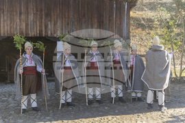  Габрово - Регионален етнографски музей на открито „Етър“ - коледари