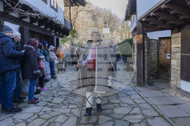  Габрово - Регионален етнографски музей на открито „Етър“ - коледари