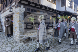  Габрово - Регионален етнографски музей на открито „Етър“ - коледари