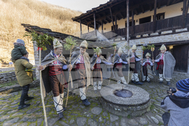  Габрово - Регионален етнографски музей на открито „Етър“ - коледари