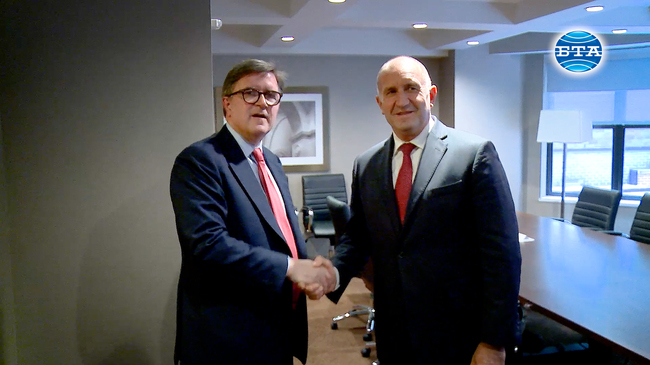 Президентът Румен Радев проведе среща с ръководителя на Офиса за координиране на санкциите в Държавния департамент на САЩ Джим О'Браян