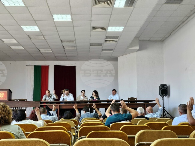 Общинските съветници във Ветово одобриха списък за подпомагане на пострадали при кризисни ситуации