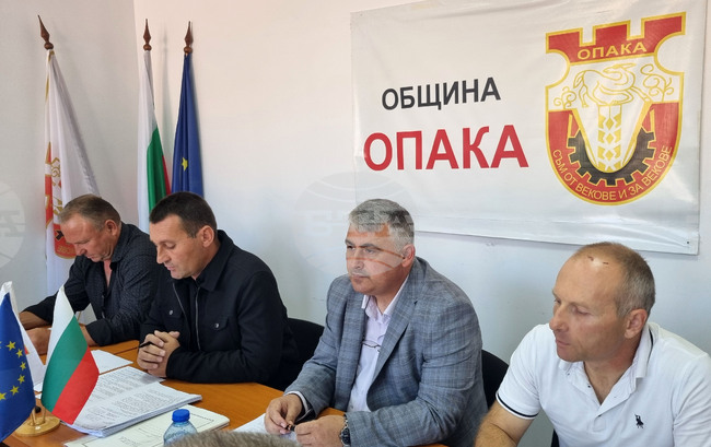 Опака - Общински съвет - заседание