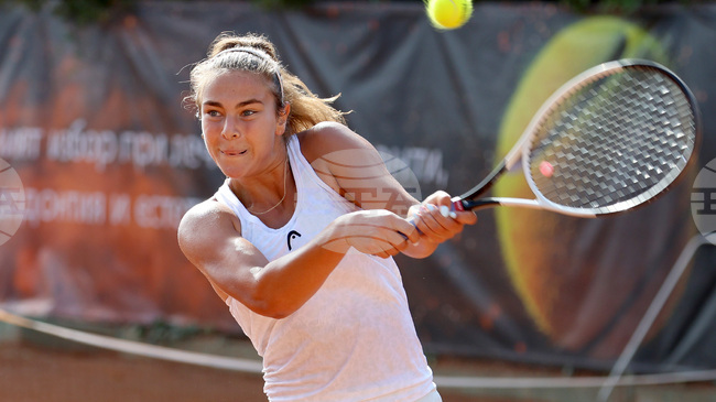 Йоана Константинова стартира с победа на турнира по тенис в Монастир