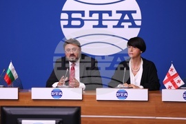 Национален пресклуб на БТА - София - БТА - Грузинската обществена телевизия - договор