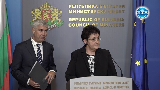 Промените по ПВУ трябва да бъдат пратени най-късно до 20 октомври, за да не загуби България средства, каза Людмила Петкова