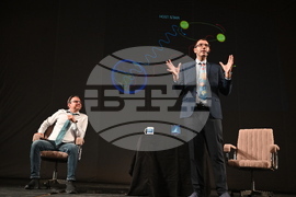 Монтана - фестивал „Красива наука“ - пиеса - „Дългият път към звездите“