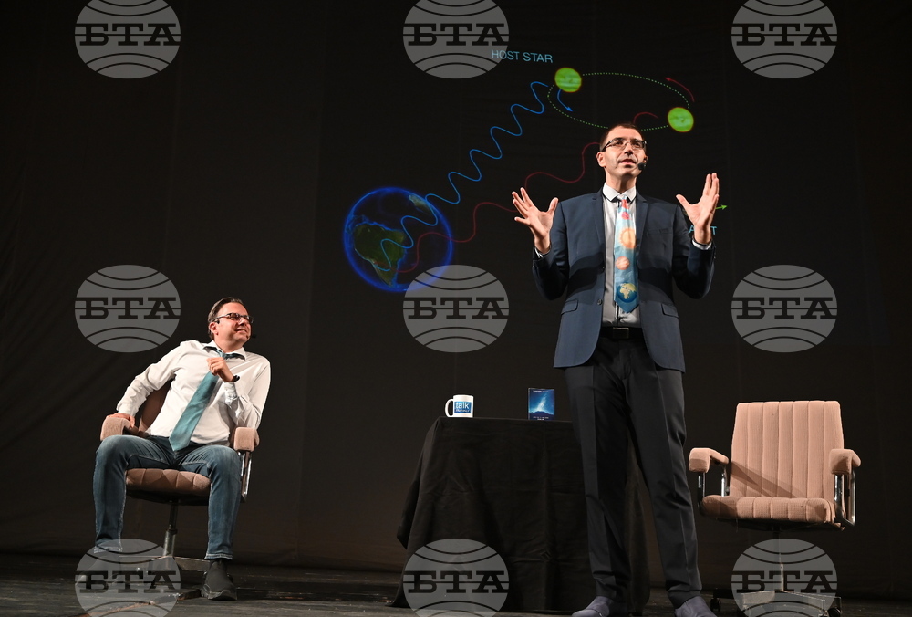 Монтана - фестивал „Красива наука“ - пиеса - „Дългият път към звездите“