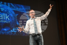 Монтана - фестивал „Красива наука“ - пиеса - „Дългият път към звездите“