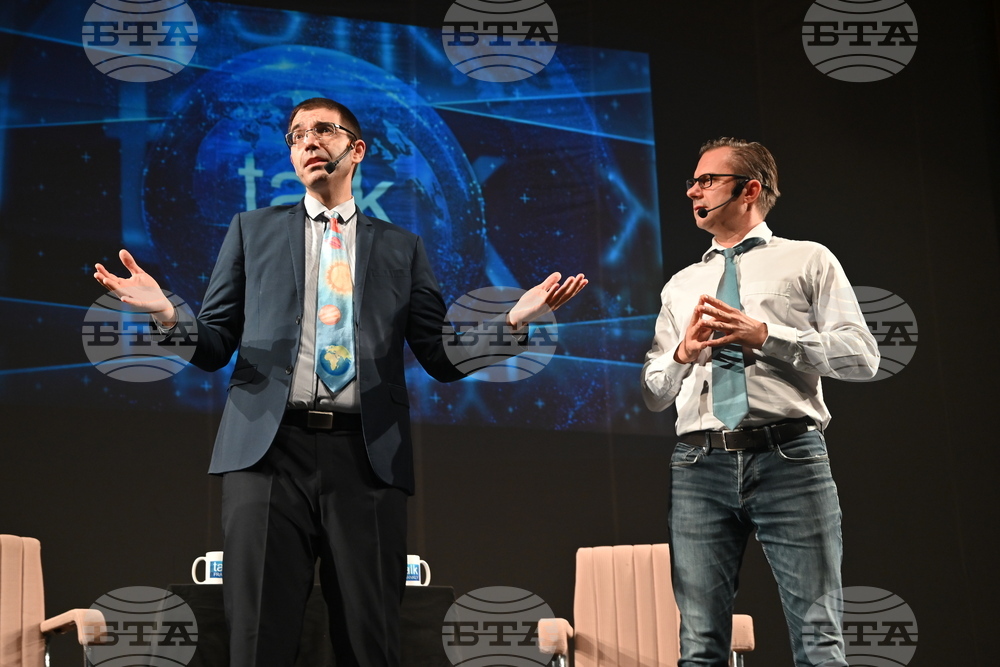 Монтана - фестивал „Красива наука“ - пиеса - „Дългият път към звездите“