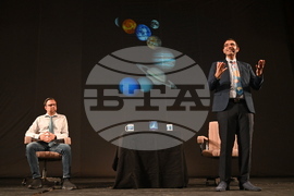 Монтана - фестивал „Красива наука“ - пиеса - „Дългият път към звездите“