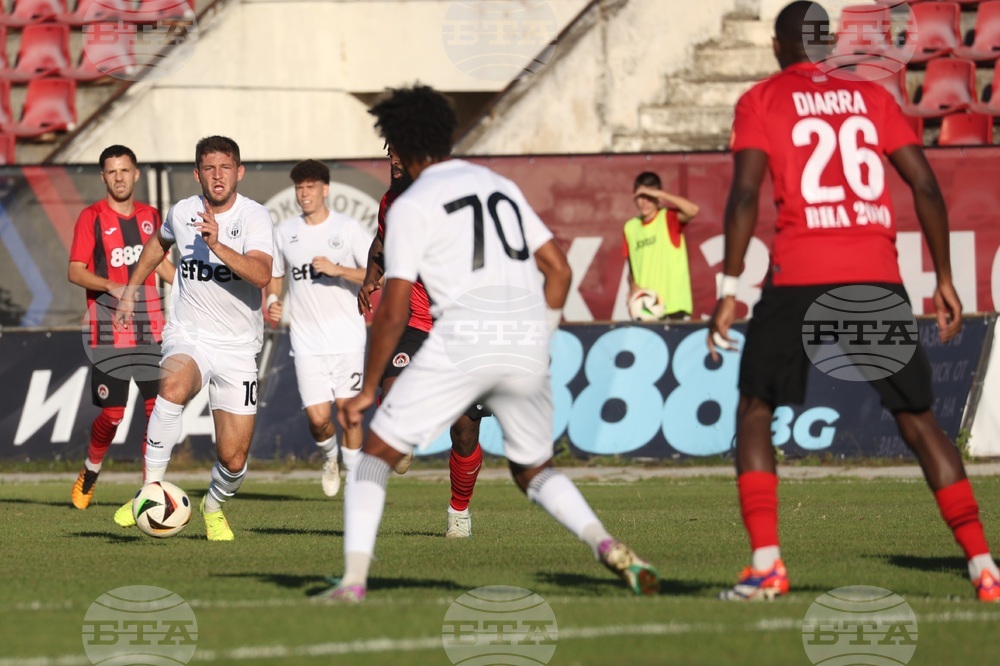 Футбол - Локомотив (София) - Хебър (Пазарджик)