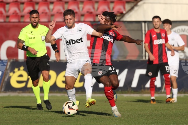 Футбол - Локомотив (София) - Хебър (Пазарджик)