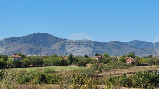 Good Mountain Hiking Conditions on Tuesday