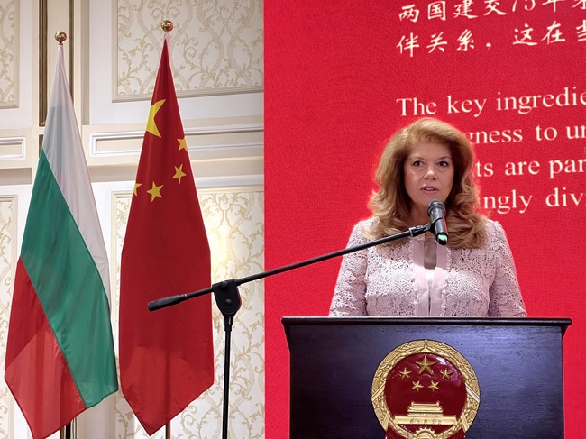 Вицепрезидентът: България и Китай уверено продължават да пишат историята на дългогодишното си приятелство