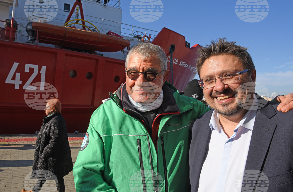 Varna, on the Black Sea - Research/Survey Vessel Sv. Sv. Kiril I Metodii - Departure - Antarctica