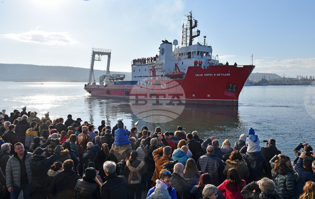 Varna, on the Black Sea - Research/Survey Vessel Sv. Sv. Kiril I Metodii - Departure - Antarctica
