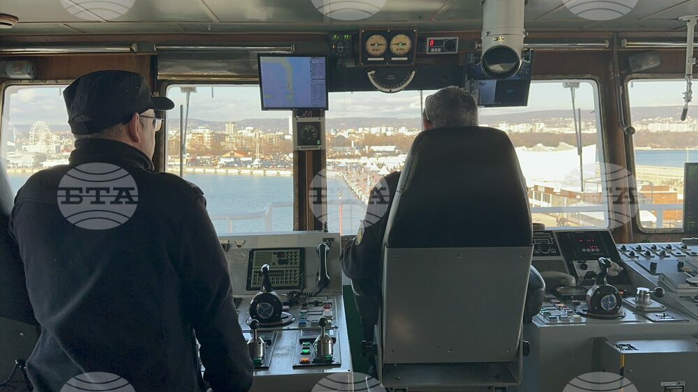 Varna, on the Black Sea - Research/Survey Vessel Sv. Sv. Kiril I Metodii - Departure - Antarctica