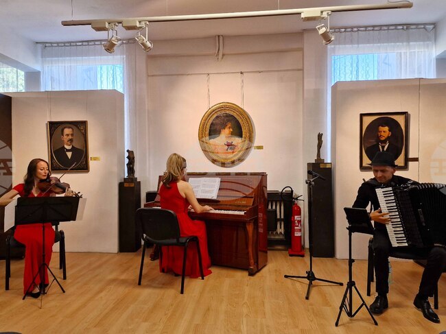 Свищов - „Картини от Пиацола" - концерт