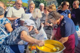 Село Макариополско - празник на баницата