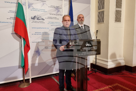 Парламент - Радомир Чолаков