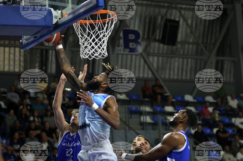 Рилски спортист (Самоков) увеличи преднината си на върха в баскетболното първенство за мъже с победа срещу Спартак (Плевен)