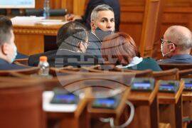  Парламент - Андрей Гюров -  заседание