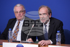 Национален пресклуб на БТА - договор - подписване