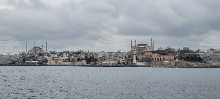 Yacht Race Closes Bosphorus to Transit Shipping Sunday