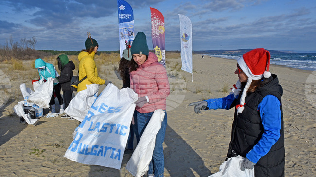 Инициативите за почистване са изключително важни за децата, каза Илияна Стоилова от кампанията „Чистата Коледа“