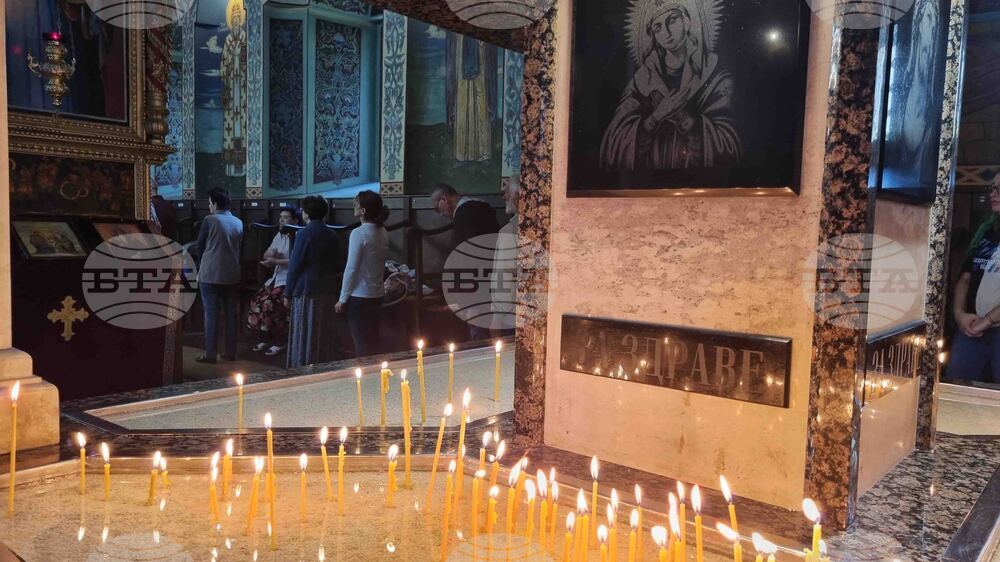 Търговище - неделна служба - храм „Св. Успение Богородично“