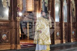 Кюстендил - епископ Исаак - неделна литургия