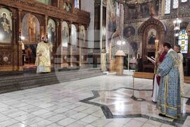 Кюстендил - епископ Исаак - неделна литургия