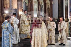 Кюстендил - епископ Исаак - неделна литургия