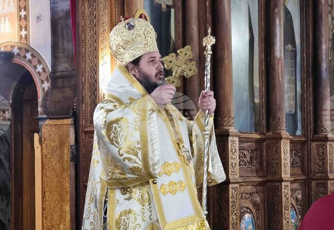 Кюстендил - епископ Исаак - неделна литургия