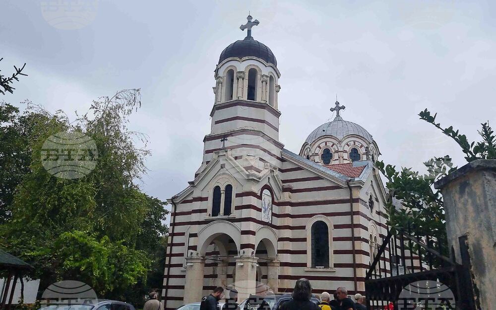 Добрич - храм „Св. Троица"