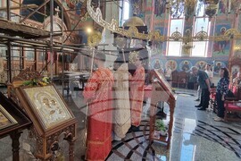 Шумен - църква „Свети Три Светители“ - неделна служба