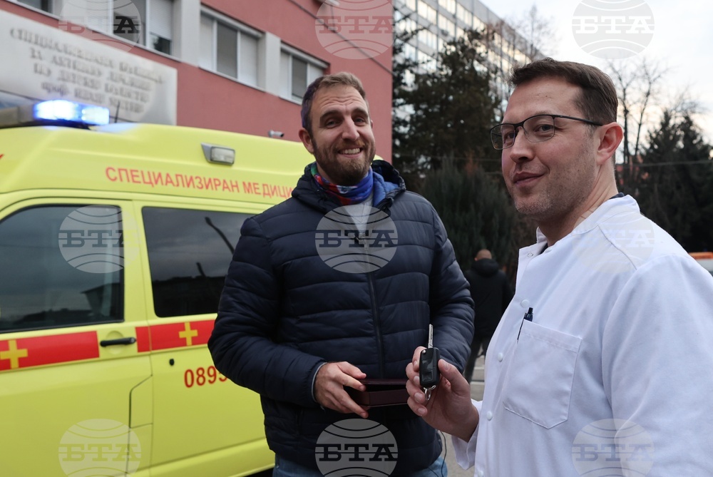 Специализирана болница за активно лечение по детски болести „Проф. Иван Митев” - линейка - дарение