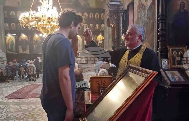 Добрич - храм „Св. Троица" - литургия