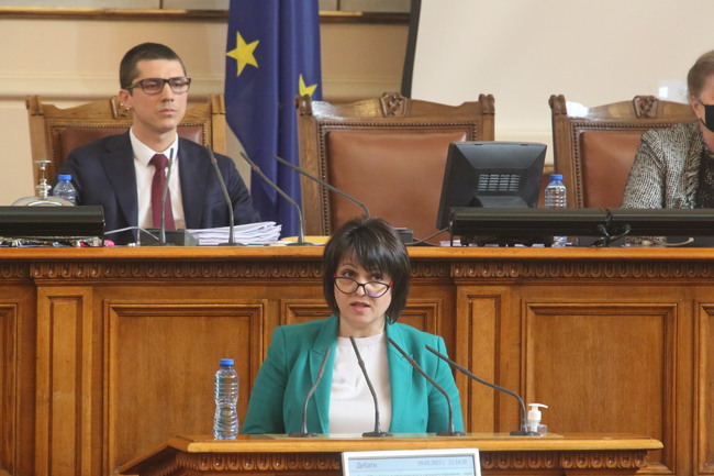 Веска Ненчева, БСП: Българските учители и цялата система заслужават подкрепа, предвидимост и спокойствие